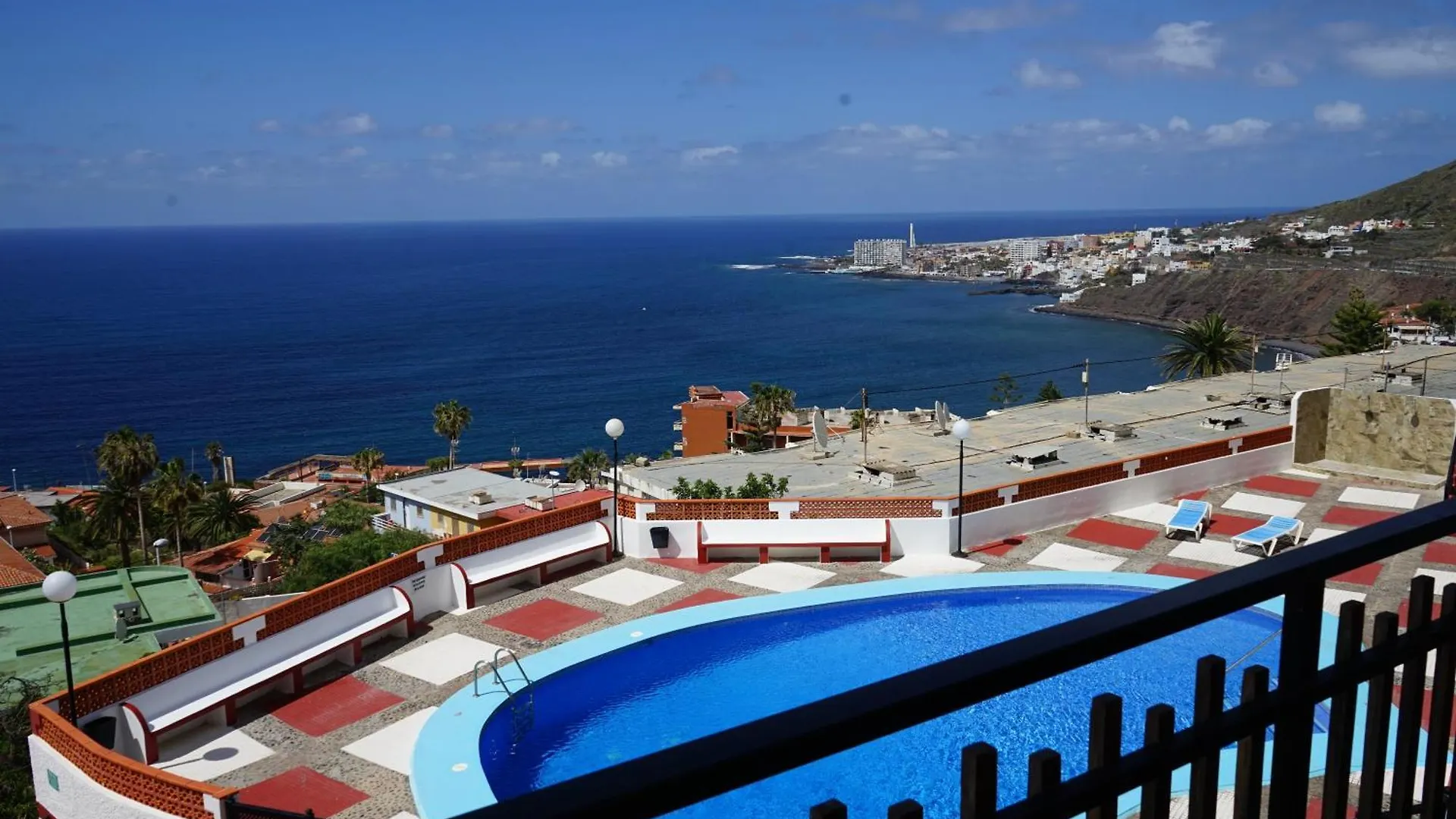 Apartment Atlantic Surfers Paradise Bajamar - Surf, Senderismo Y Piscina Spain
