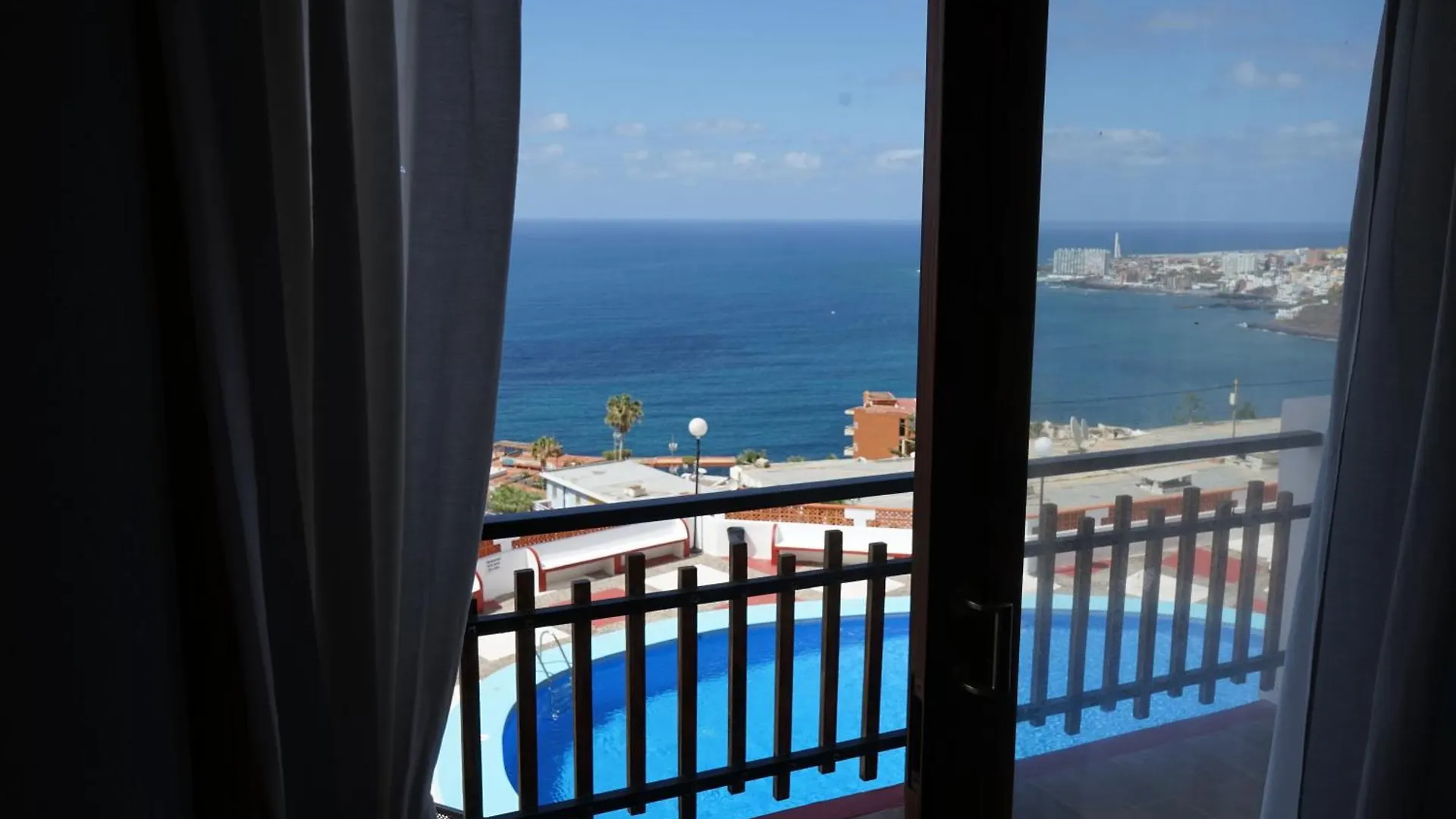 Atlantic Surfers Paradise Bajamar - Surf, Senderismo Y Piscina Apartment