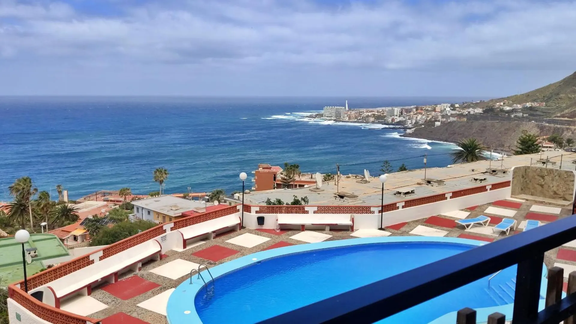 Atlantic Surfers Paradise Bajamar - Surf, Senderismo Y Piscina Spain